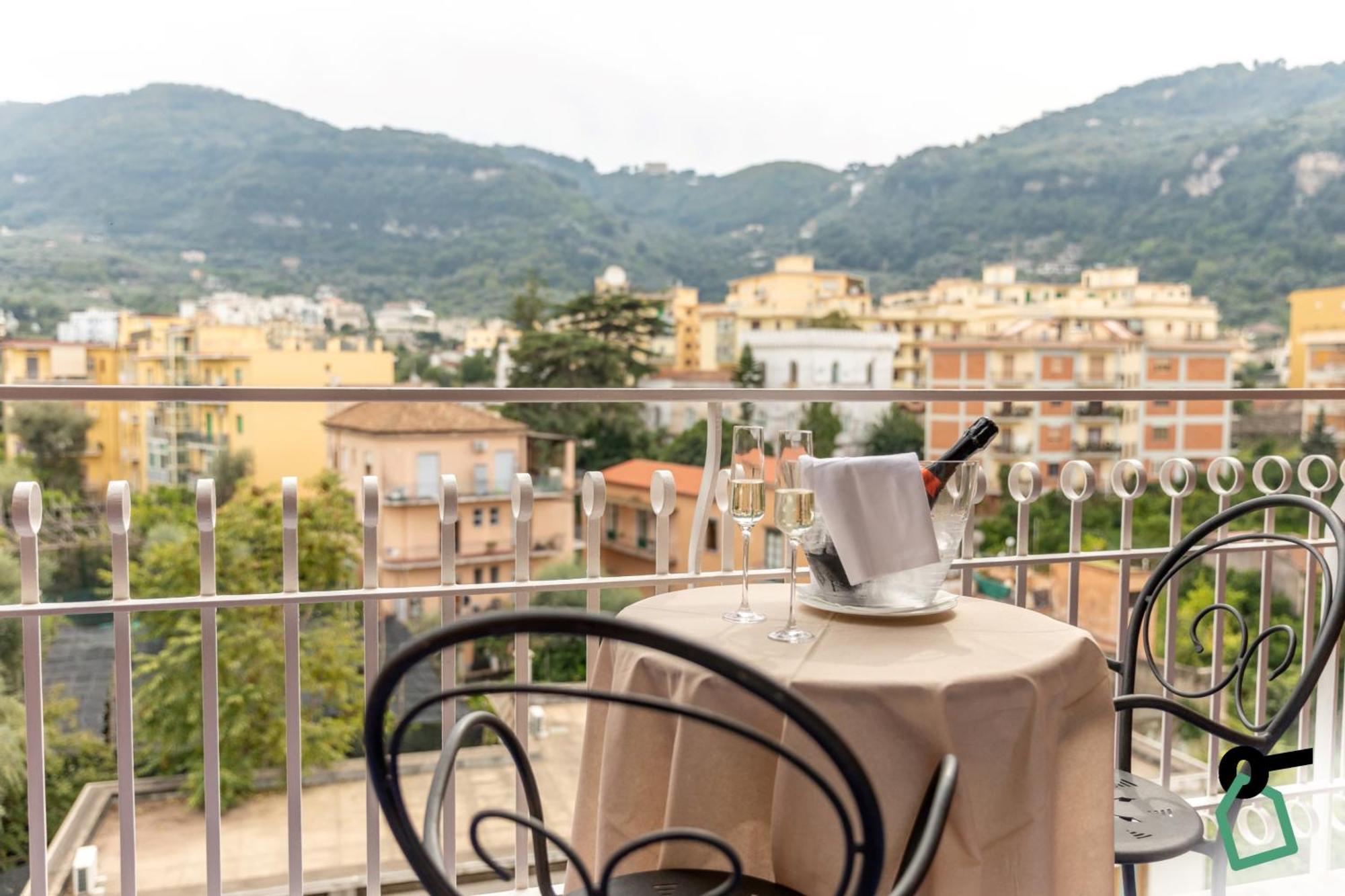 Hotiday Room Collection - Sorrento Exterior foto